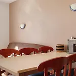 Cottage, Piscine Partagee - C35 別荘
