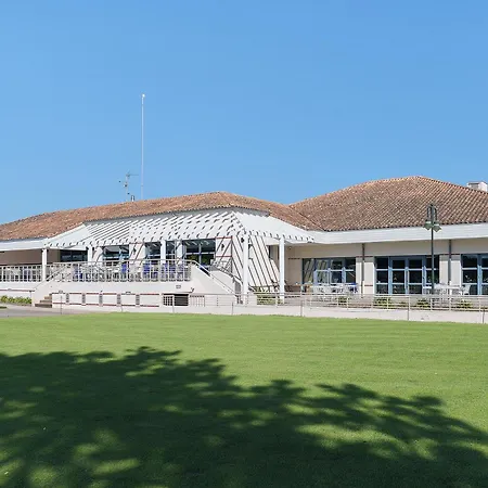 Vakantiehuis Cottage, Piscine Partagee - C35 Pornic